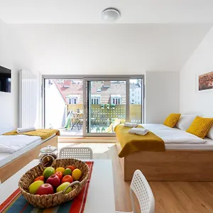 Appartement Libero, Praag